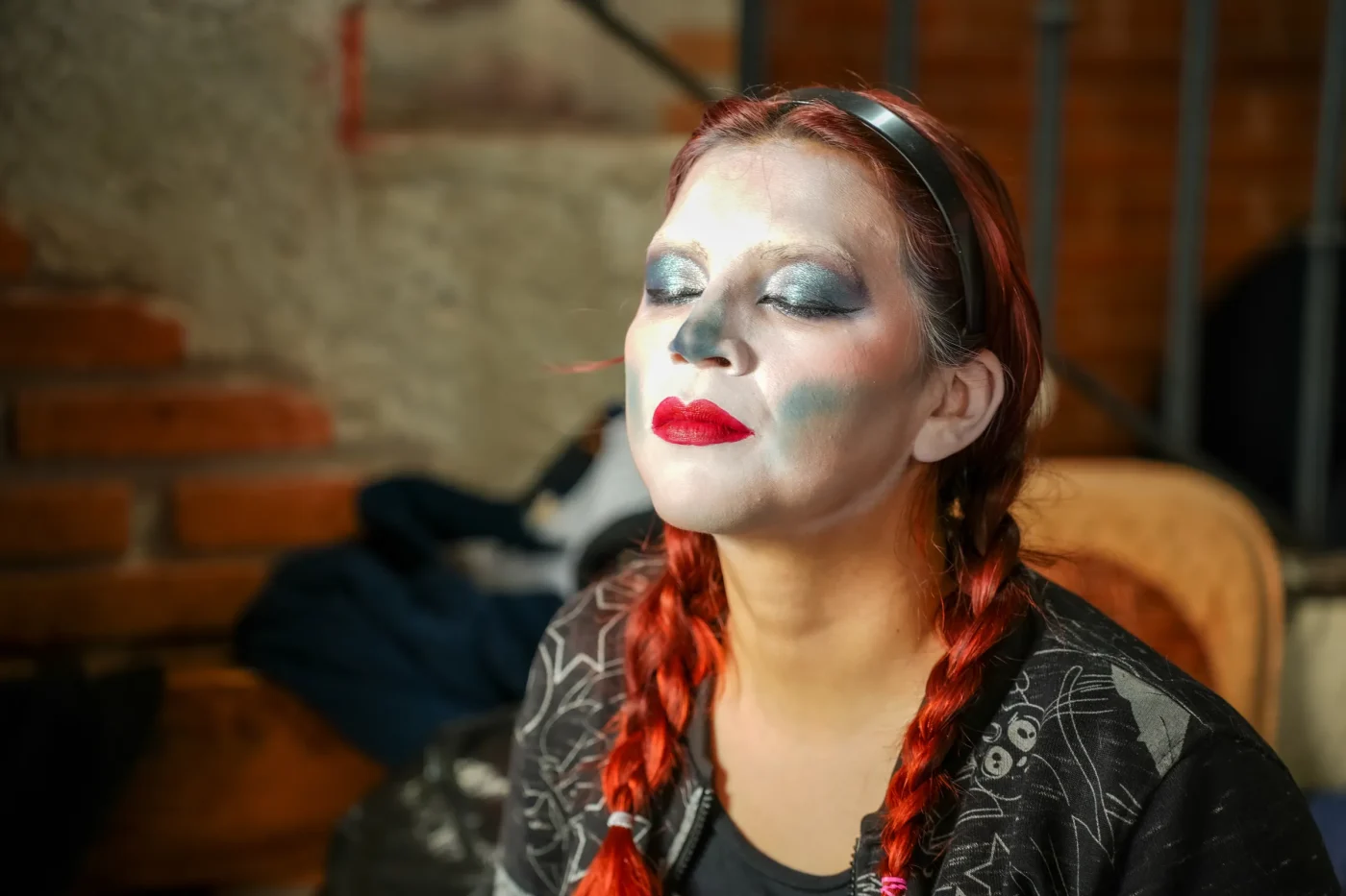 Separating Halloween Makeup Myths from Digital Reality