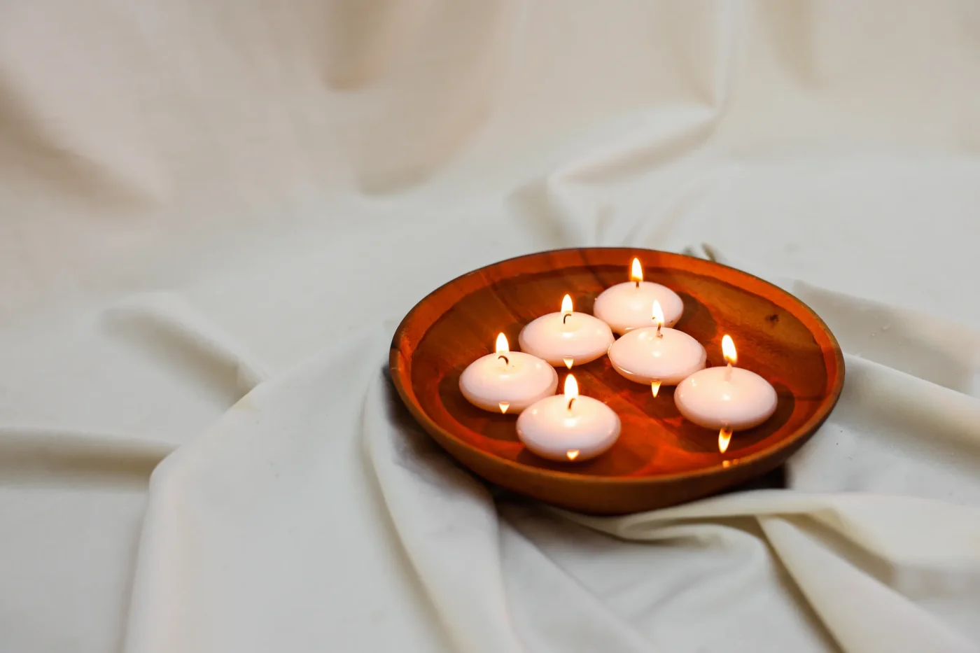 Choosing the Right Floating Candle System