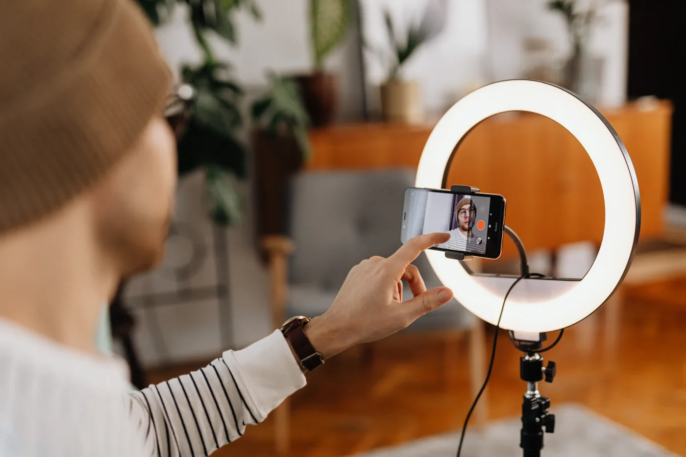 The Lighting and Framing Rules for High-Impact Photos